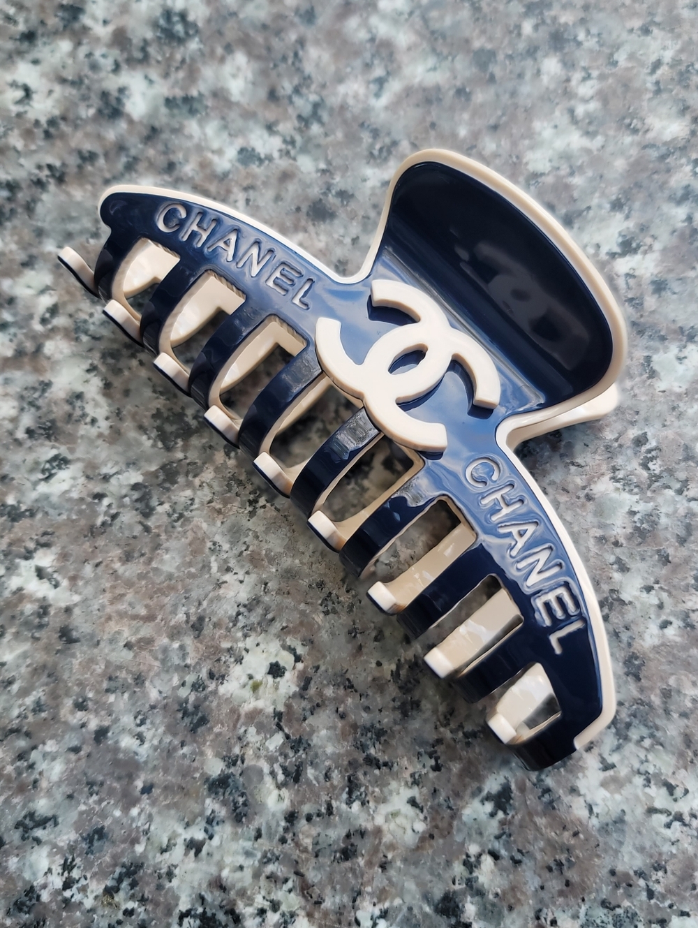Hair clip